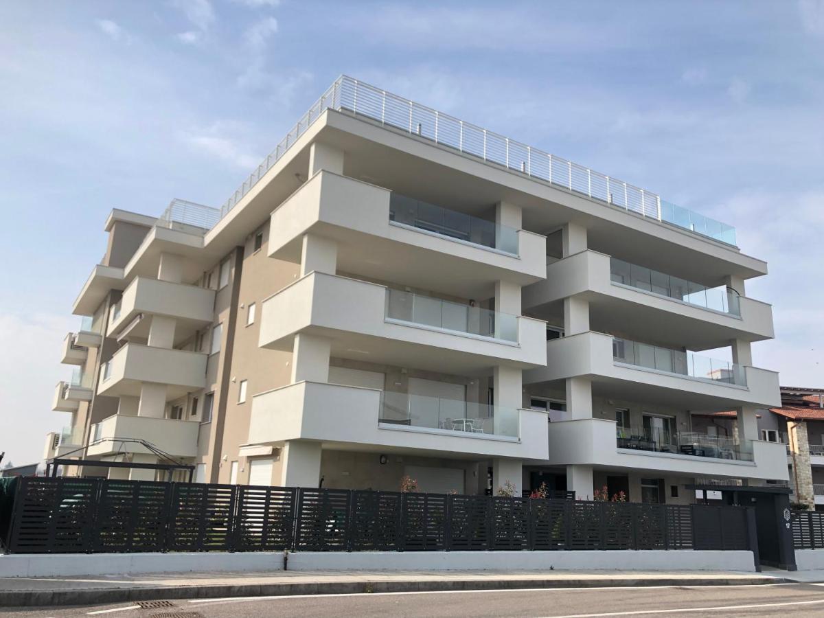 Opalia Residence - Stella Garda Lake Lifestyle Пескиера дел Гарда Екстериор снимка