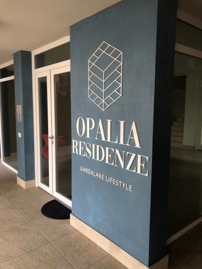 Opalia Residence - Stella Garda Lake Lifestyle Пескиера дел Гарда Екстериор снимка