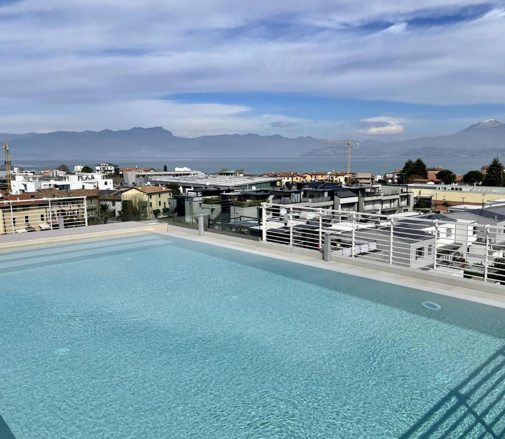 Opalia Residence - Stella Garda Lake Lifestyle Пескиера дел Гарда Екстериор снимка